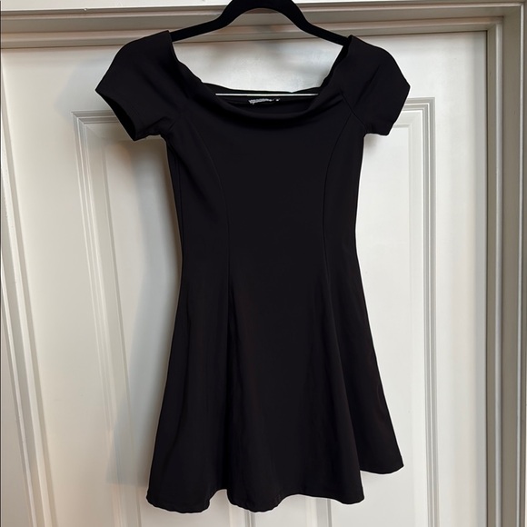 ZARA Black Off-the-Shoulder Skater Dress - Picture 2 of 5